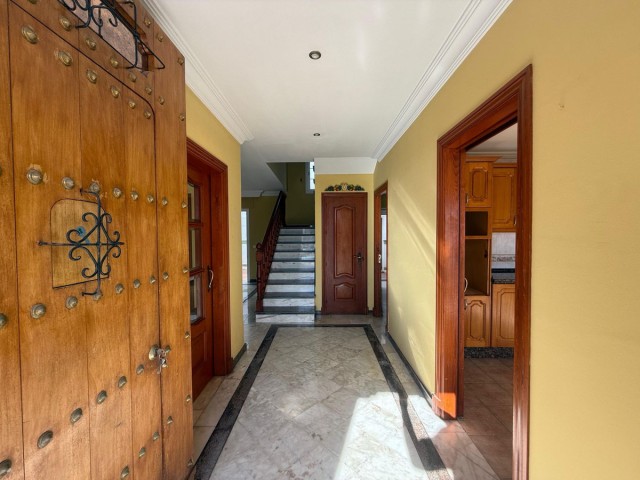 Maison mitoyenne avec 4 Chambres  à Cancelada