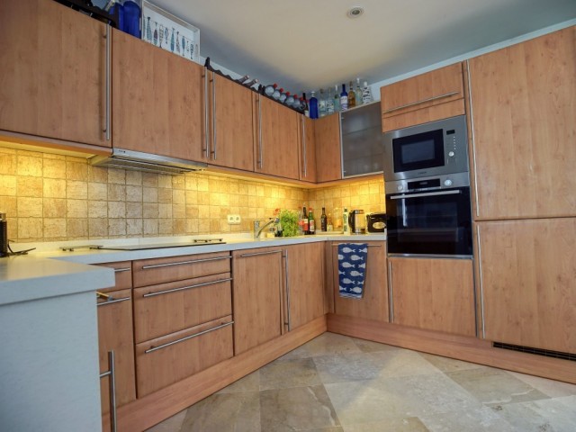 2 Makuuhuoneen Rivitalo Estepona