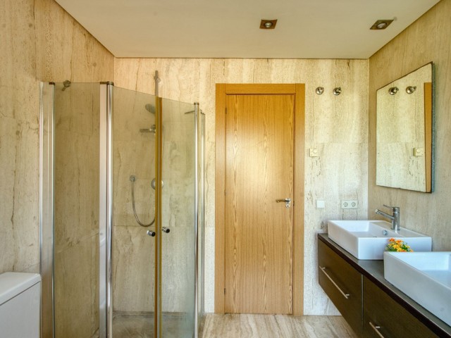 4 Schlafzimmer Reihenhaus in Manilva