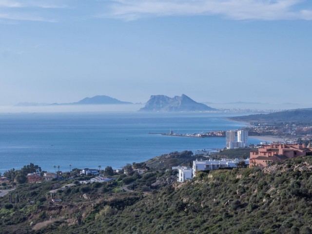 4 Slaapkamer Rijtjeshuis in Manilva