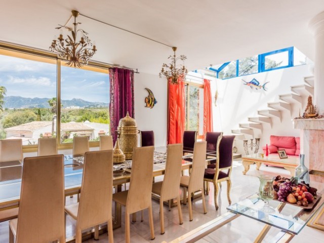 9 Slaapkamer Villa in El Rosario