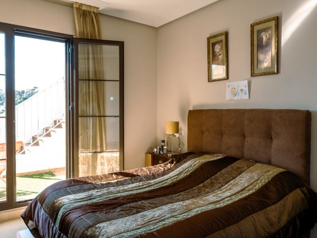 Penthouse avec 2 Chambres  à Los Arqueros