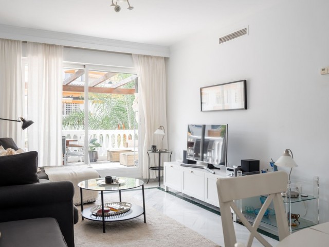 Kattohuoneisto Nueva Andalucía