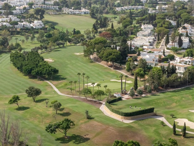 Kattohuoneisto Nueva Andalucía