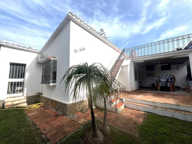 4 Bedrooms Villa in San Pedro de Alcántara