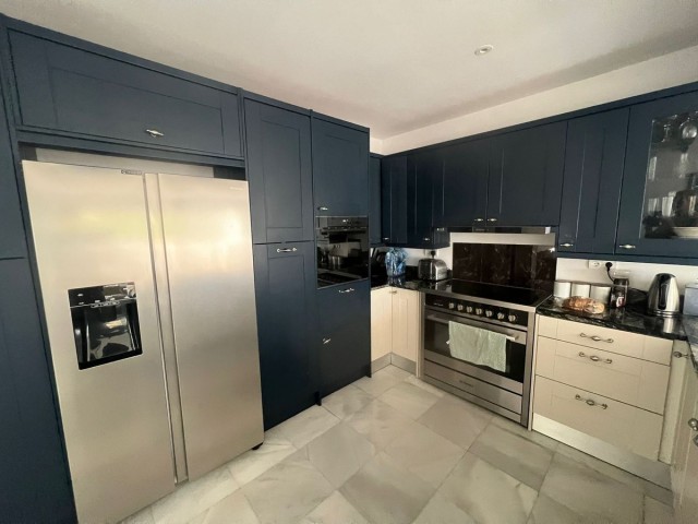 4 Bedrooms Villa in San Pedro de Alcántara