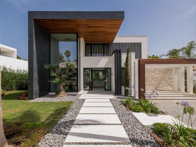 5 Slaapkamer Villa in Nueva Andalucía