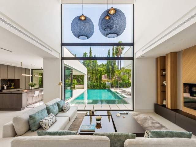 5 Slaapkamer Villa in Nueva Andalucía