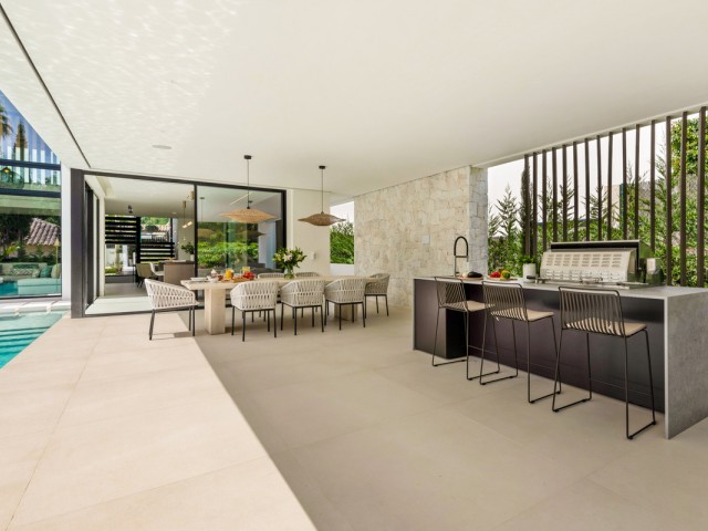 5 Slaapkamer Villa in Nueva Andalucía