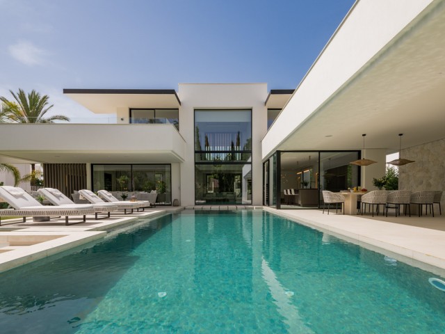 5 Slaapkamer Villa in Nueva Andalucía