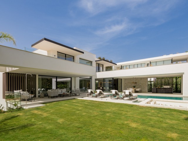 5 Slaapkamer Villa in Nueva Andalucía