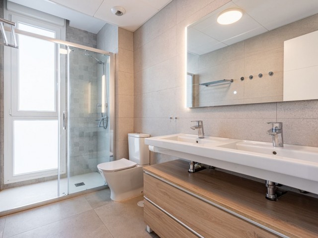 2 Bedrooms Apartment in Fuengirola