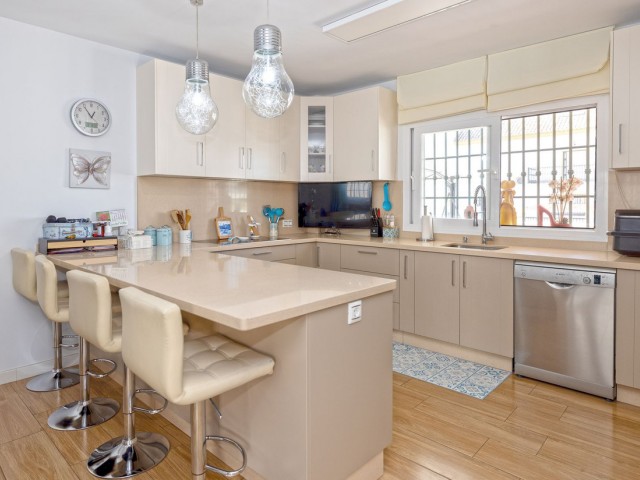 5 Slaapkamer Rijtjeshuis in San Pedro de Alcántara