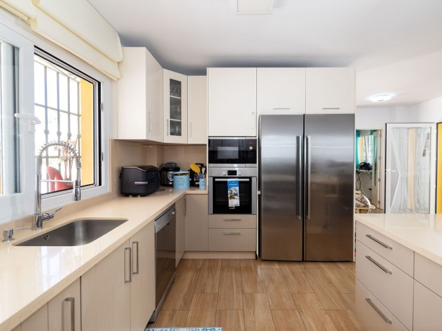 5 Slaapkamer Rijtjeshuis in San Pedro de Alcántara