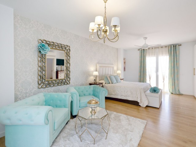 5 Slaapkamer Rijtjeshuis in San Pedro de Alcántara