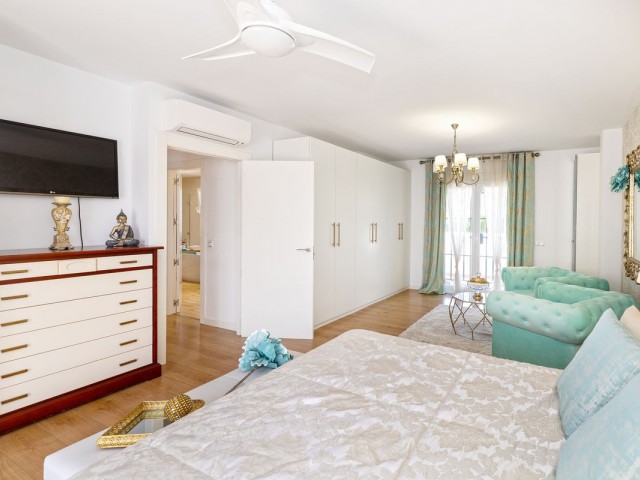 5 Slaapkamer Rijtjeshuis in San Pedro de Alcántara