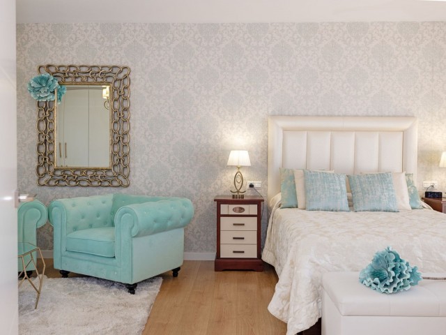 5 Slaapkamer Rijtjeshuis in San Pedro de Alcántara