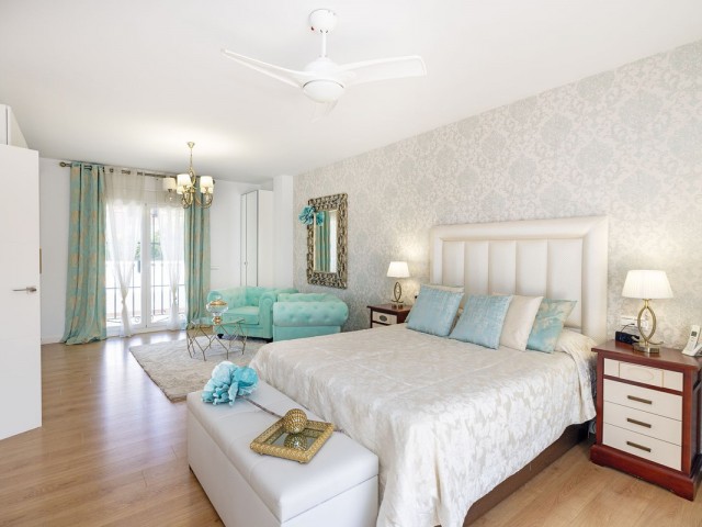 5 Slaapkamer Rijtjeshuis in San Pedro de Alcántara