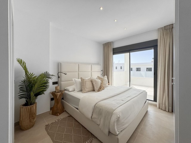 2 Bedrooms Apartment in Casares Playa