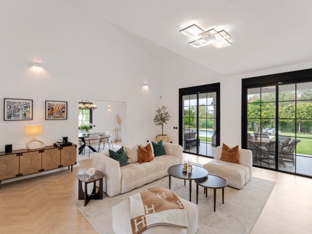 6 Soveroms Rekkehus i Estepona