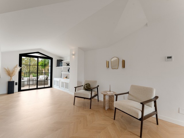 6 Soveroms Rekkehus i Estepona