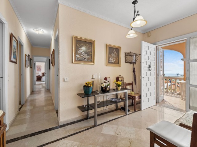 4 Bedrooms Villa in Benalmadena