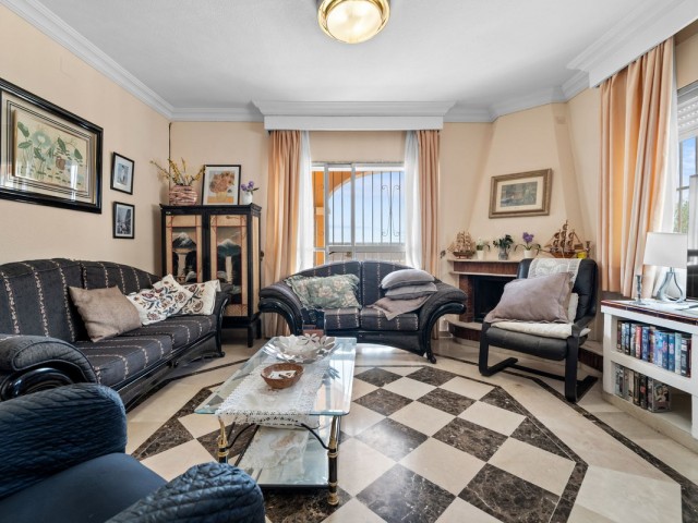 4 Bedrooms Villa in Benalmadena