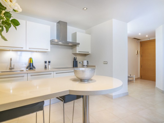 Apartment, Altos de los Monteros, R5197123