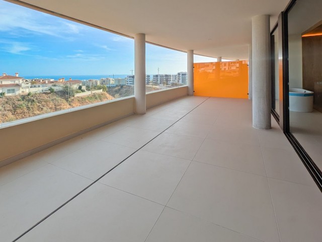 2 Bedrooms Apartment in Fuengirola