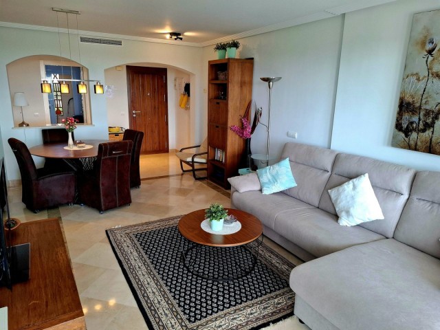 Apartment, Benahavis, R5199262