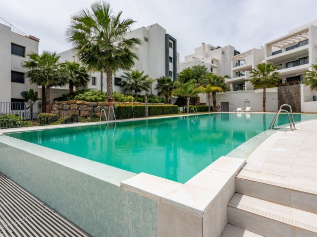 Appartement avec 3 Chambres  à Estepona