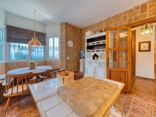 Maison mitoyenne avec 3 Chambres  à Los Boliches