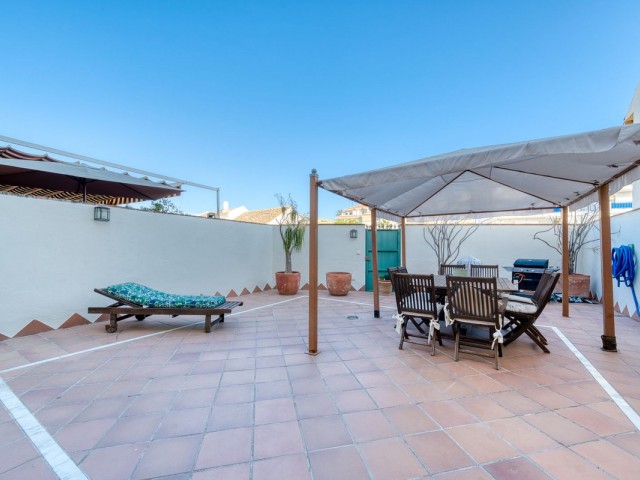 Adosado con 3 Dormitorios  en Los Boliches