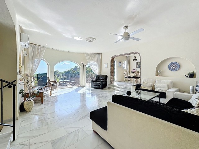 Villa avec 4 Chambres  à Mijas
