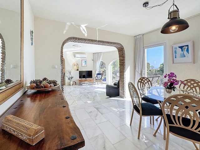 Villa avec 4 Chambres  à Mijas