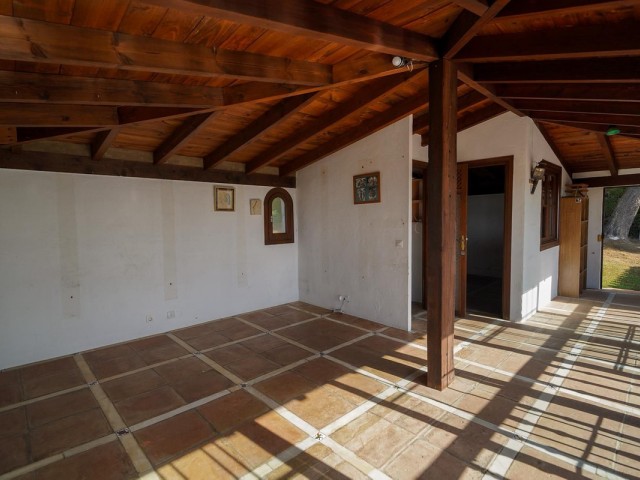 5 Bedrooms Villa in Mijas