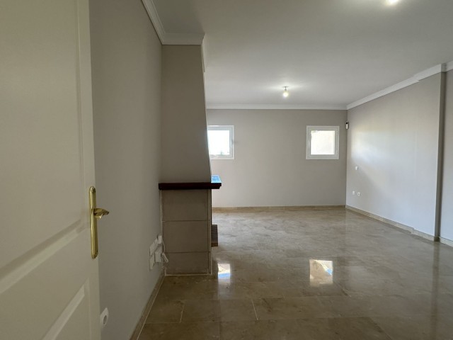 Penthouse avec 3 Chambres  à Mijas Golf