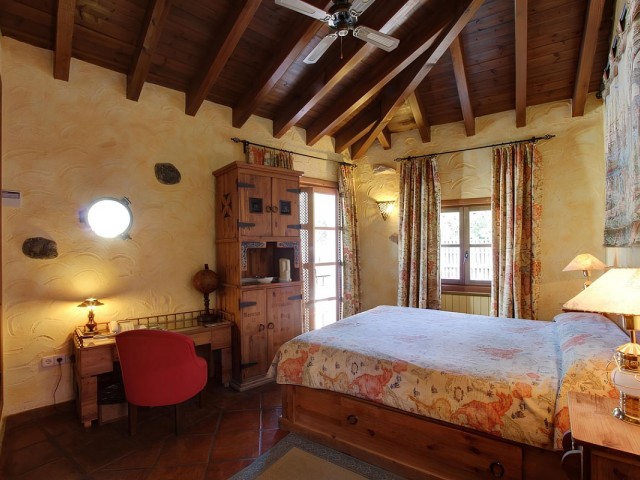 Commercial in Benahavís