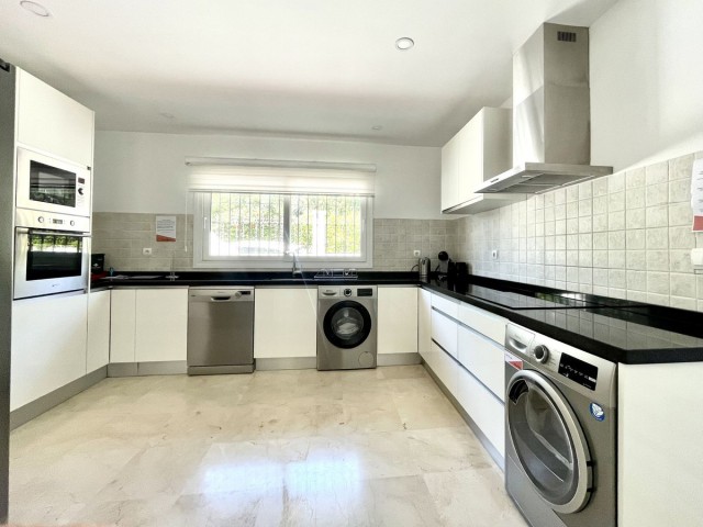 4 Bedrooms Villa in Mijas Golf