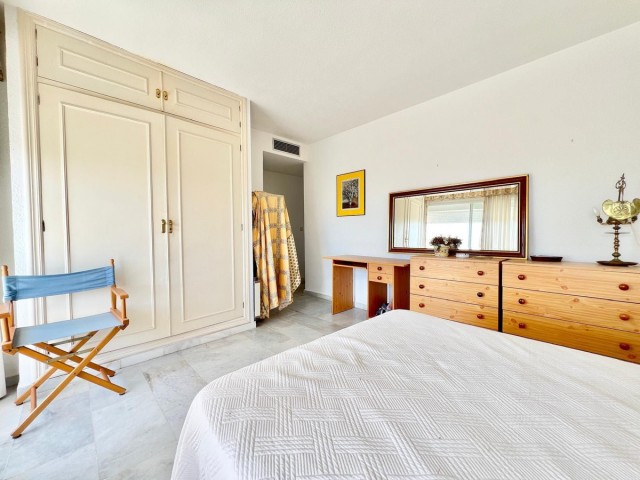 Adosado con 3 Dormitorios  en Estepona