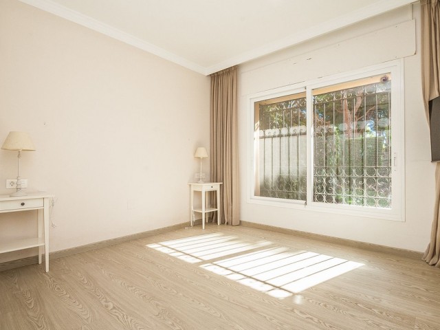 2 Sovrums Lägenhet i Elviria