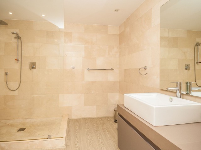 2 Sovrums Lägenhet i Elviria