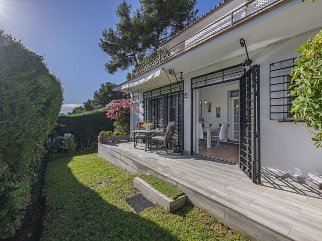 3 Bedrooms Apartment in Nueva Andalucía