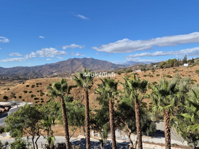 4 Soveroms Villa i Valtocado