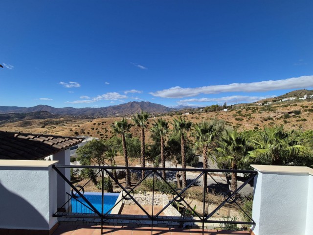 4 Schlafzimmer Villa in Valtocado