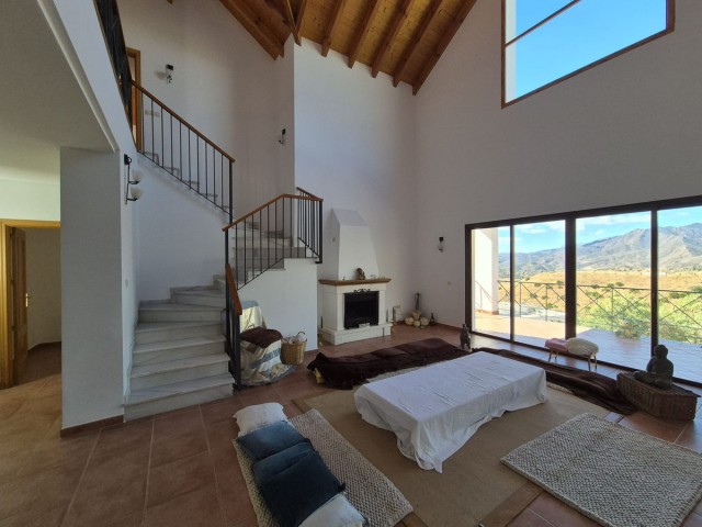 4 Schlafzimmer Villa in Valtocado