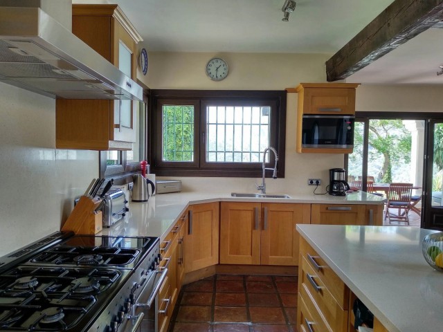 6 Slaapkamer Villa in Istán