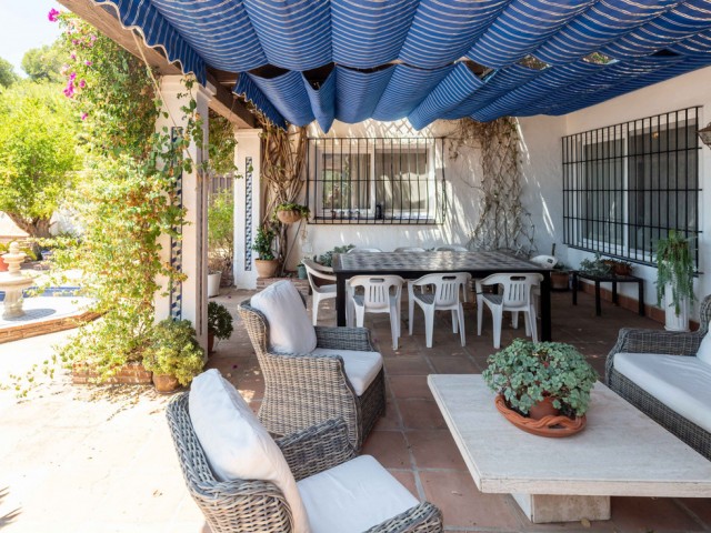 Villa con 5 Dormitorios  en Mijas