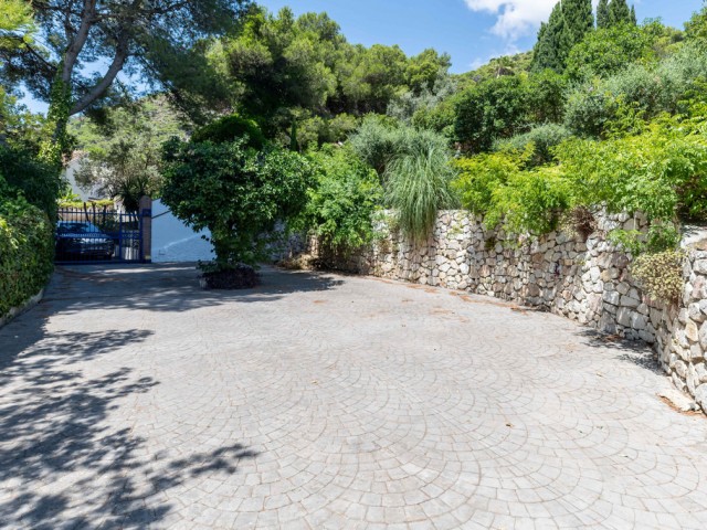 Villa con 5 Dormitorios  en Mijas