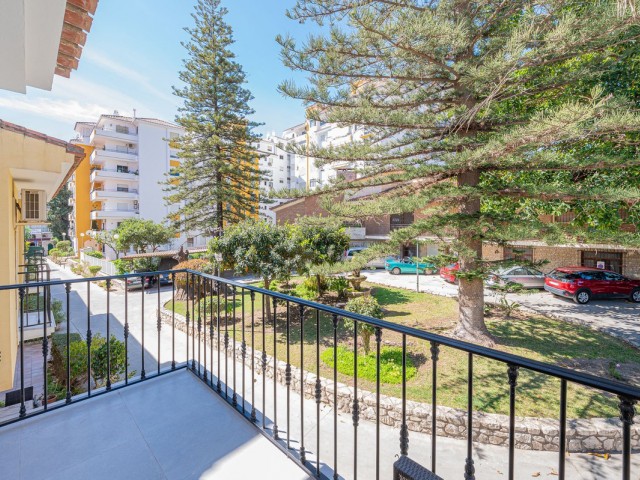 Maison mitoyenne avec 3 Chambres  à Los Boliches
